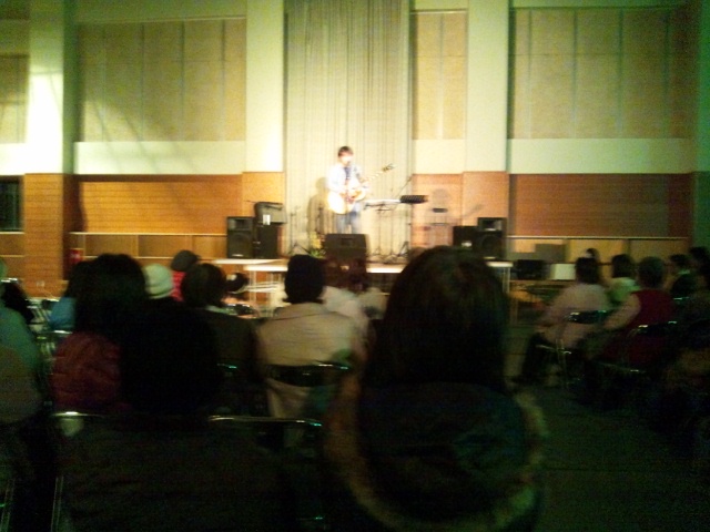 始まりました…